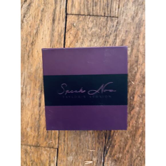 Brand New Official Taylor Swift SPEAK NOW TV XIII Bell Necklace 18k Gold Plated - Picture 6 of 7